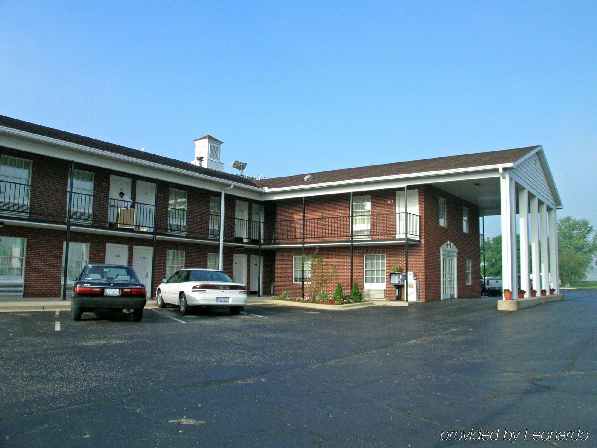 First Heritage Inn Rantoul Екстериор снимка